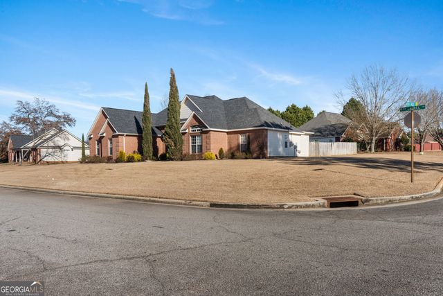 $359,900 | 301 Bay Laurel Circle | Warner Robins