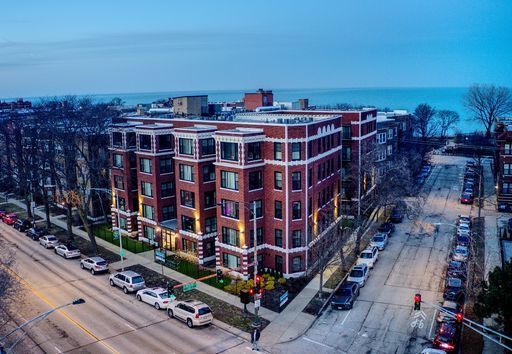 $1,550 | 7645 North Sheridan Road, Unit 406 | East Rogers Park