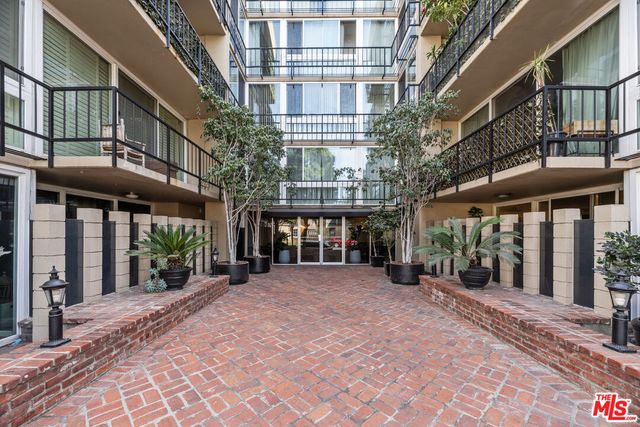 $1,250,000 | 9950 Durant Drive, Unit 507 | Beverly Hills