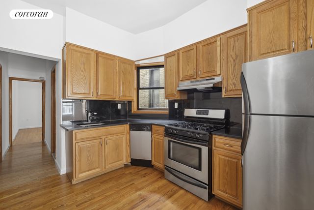 $3,200 | 152 Columbus Avenue, Unit 5N | Upper West Side