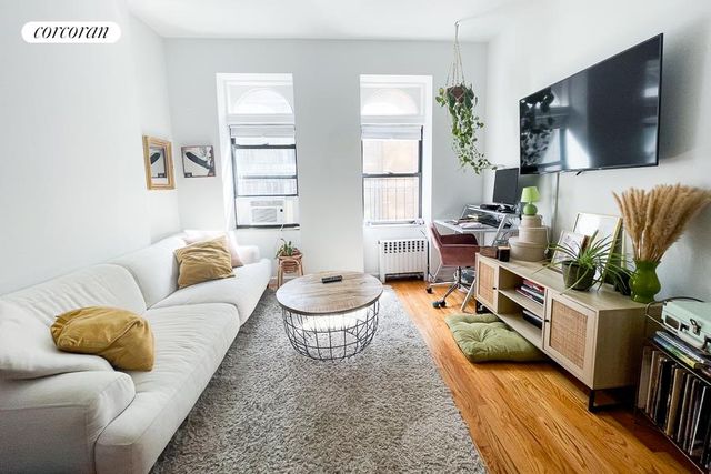 $3,450 | 152 Columbus Avenue, Unit 5N | Upper West Side