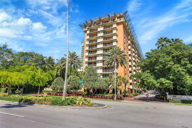 $455,000 | 2951 South Bayshore Drive, Unit 307 | The Grove