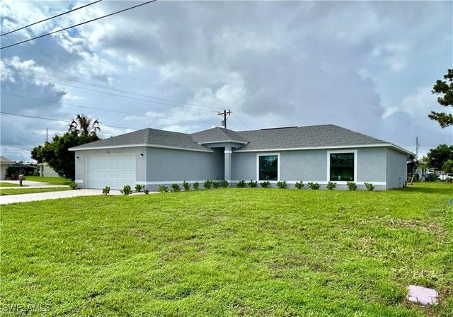 $2,095 | 1436 Southeast 30th Terrace | Cape Coral