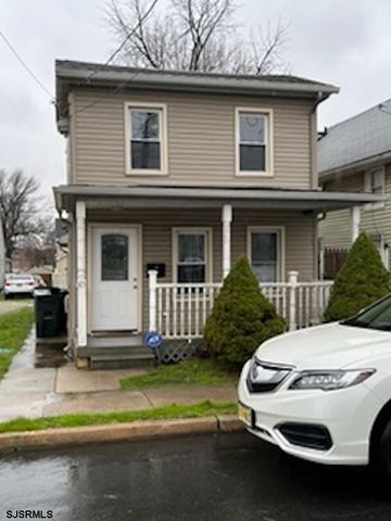 $2,400 | 45 Carpenter Street | South Woodbury