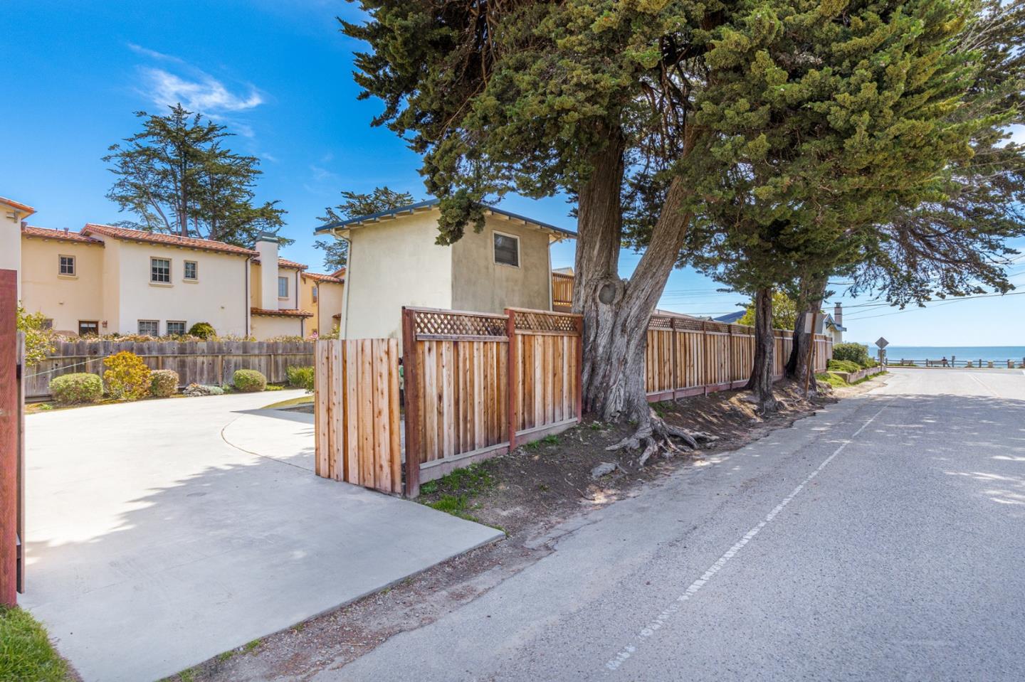 23805 East Cliff Drive Santa Cruz CA 95062 Compass