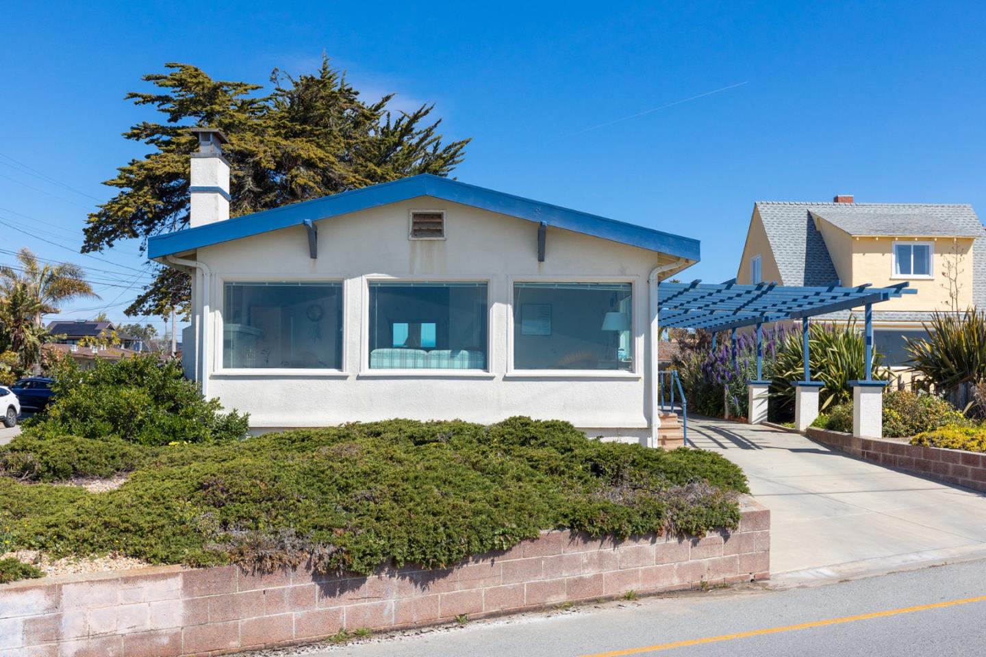 23805 East Cliff Drive Santa Cruz CA 95062 Compass