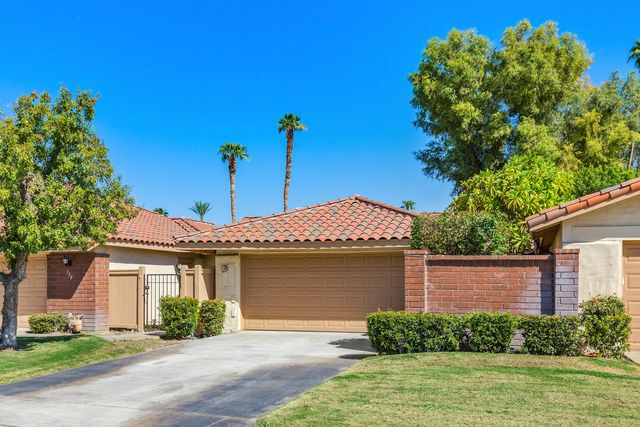 $525,000 | 332 South Sierra Madre | North Palm Desert