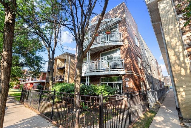 $315,000 | 4837 North Central Avenue, Unit 303 | Jefferson Park