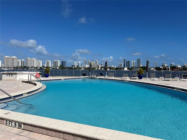 $379,000 | 16570 Northeast 26th Avenue, Unit 6F | Western Eastern Shores