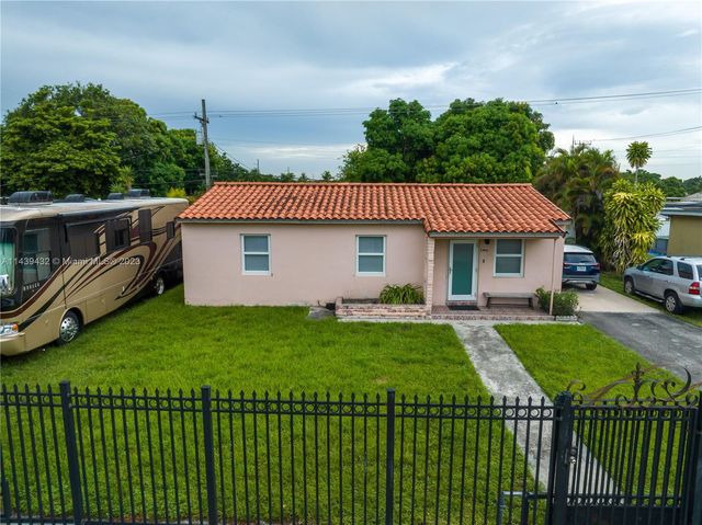 $674,999 | 3360 East 10th Avenue | Ingleside Park