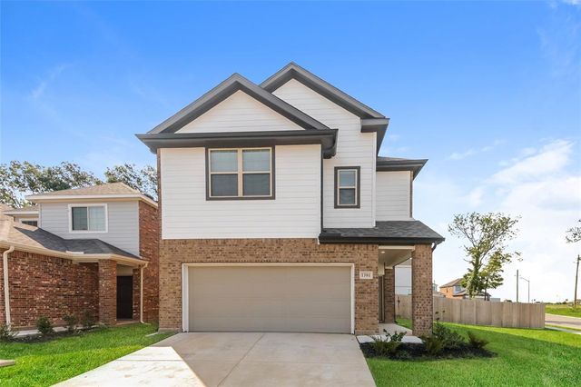 $2,020 | 1301 Ester Lane | Ennis