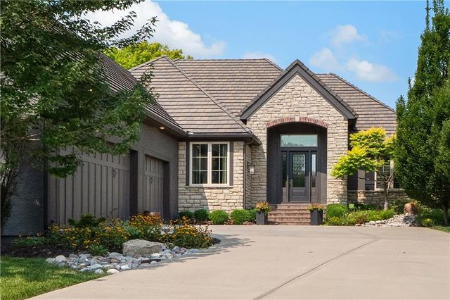 $950,000 | 15148 Catalina | Shawnee Mission