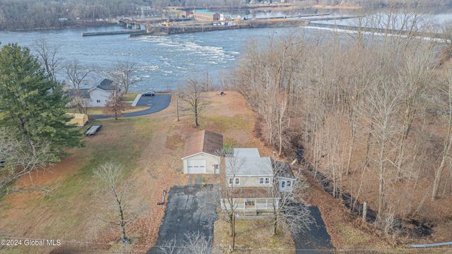 $325,000 | 2931 River Road | Schaghticoke Town