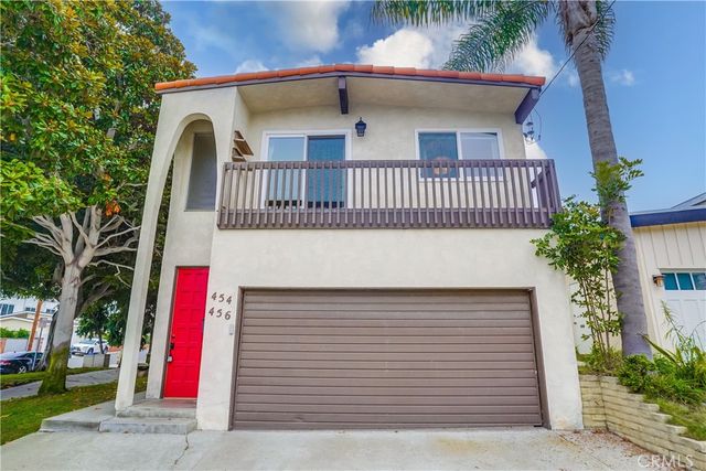 $4,200 | 456 33rd Street | Hermosa Beach Sand