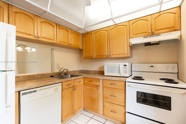 $104,500 | 5830 Northwest 64th Avenue, Unit 105 | Tamarac