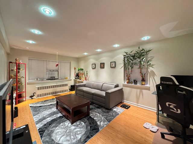 $325,000 | 31-50 138th Street, Unit 3A | Flushing