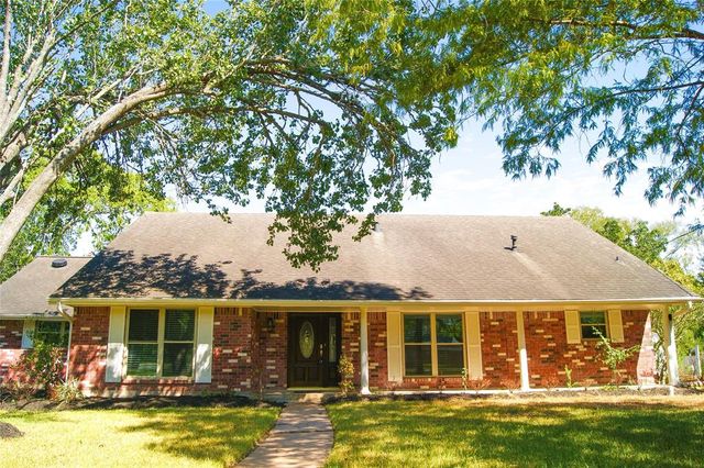 $3,000 | 612 Falling Leaf Drive | Friendswood