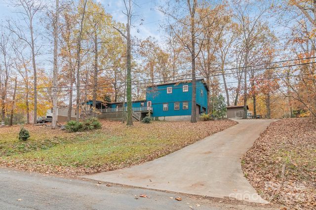 $208,000 | 197 Lake Shore Avenue | Silver Hill Township - Davidson County