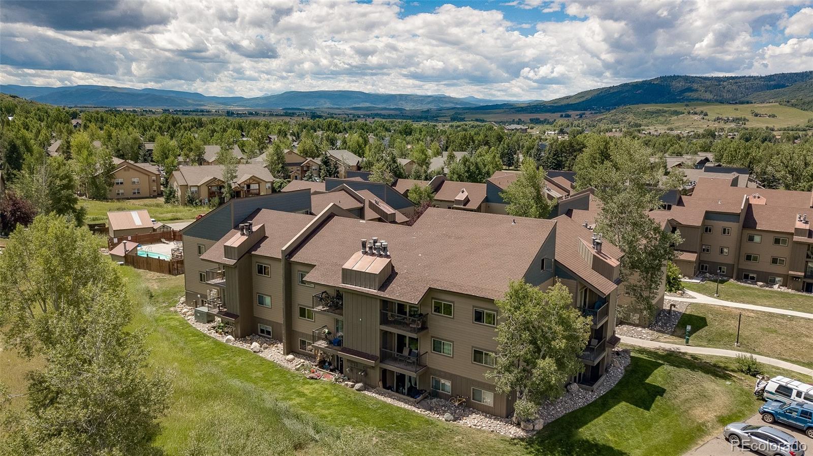 Shadow Run Condominiums  Steamboat Springs Resort Lodging