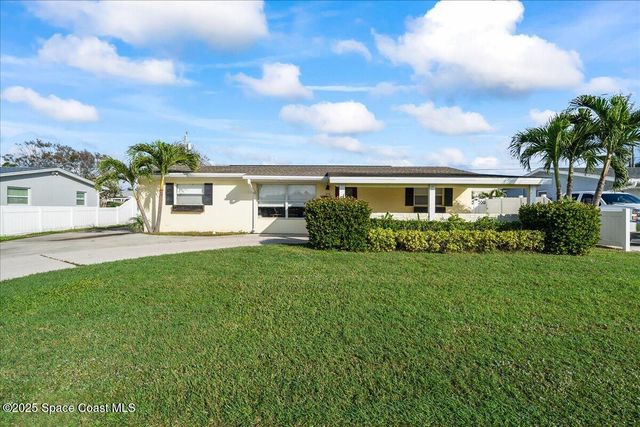 $315,000 | 1688 Dodge Circle North | Ixora Park