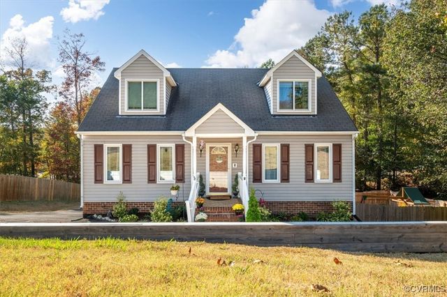 $369,990 | 10618 Hamlin Drive | Chester