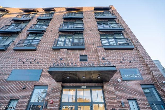 $3,100 | 1026 Stuyvesant Avenue, Unit 303 | Union