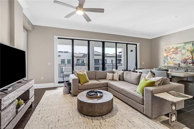 $7,500 | 1030 3rd Avenue South, Unit 517 | Design District