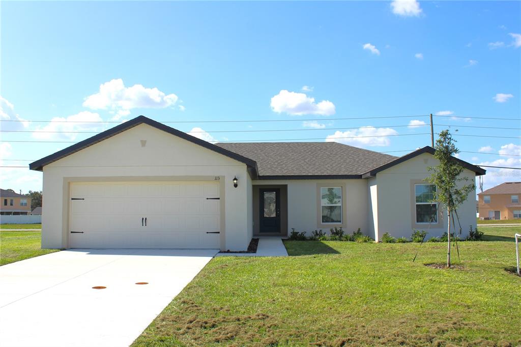 a view of backyard of house