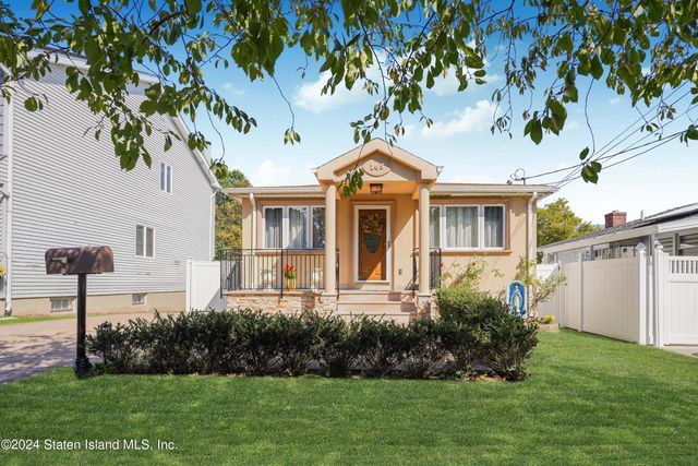 $759,000 | 165 Atlantic Avenue | Dongan Hills