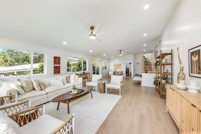 $1,695,000 | 1375 Humuula Place | Keolu Hills