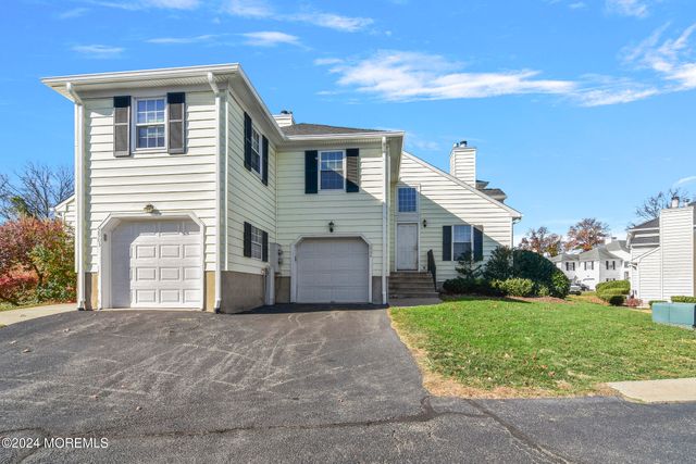 $449,500 | 2904 London Court | Middletown