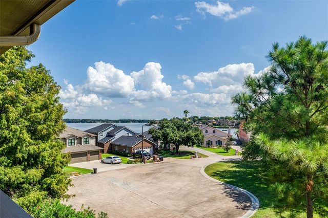 $335,000 | 17570 Highway 105 West, Unit 45 | Conroe