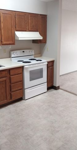 $700 | 1602 Pioneer Court | Thief River Falls