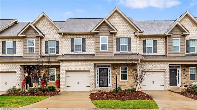 $2,300 | 66 Pisgah Forest Circle | Bellwood Village