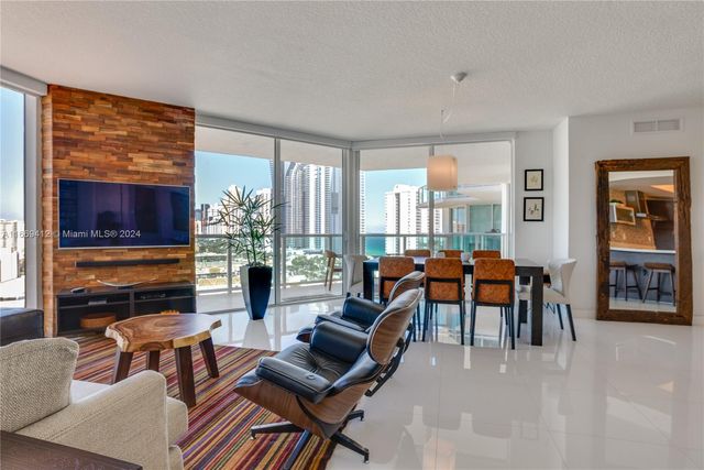 $894,500 | 150 Sunny Isles Boulevard, Unit 11603 | Parque Towers