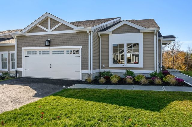 $619,900 | 3 Horizon Drive, Unit 3HD | Millbury