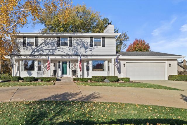 $469,900 | W142S7513 Freedom Avenue | Muskego