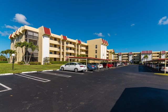 $275,000 | 23277 Barwood Lane North, Unit 408 | Sandalfoot Cove