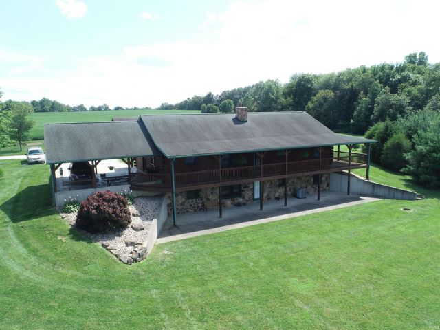 $650,000 | 10333 East 300th Road South | Reeve Township - Daviess County