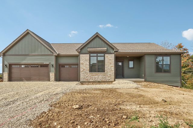 $594,900 | W194-n15787 W194-n15787 East Gate Court | Jackson Town