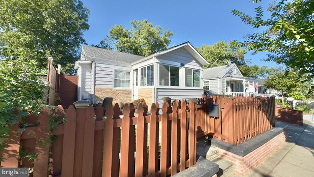 $324,900 | 3418 40th Avenue | Colmar Manor