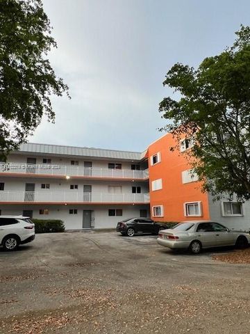 $185,000 | 11309 Southwest 200th Street, Unit 303C | South Miami Heights