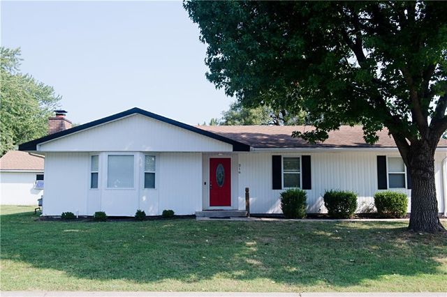 $259,000 | 216 Cannon Street | Grain Valley