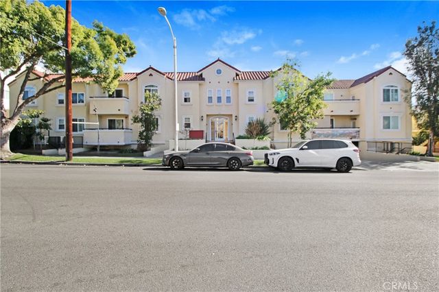 $3,400 | 300 East Providencia Avenue, Unit 202 | Dowtown Burbank