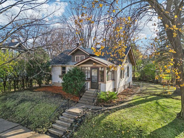 $399,900 | 1802 Lincoln Avenue | Macalester Park