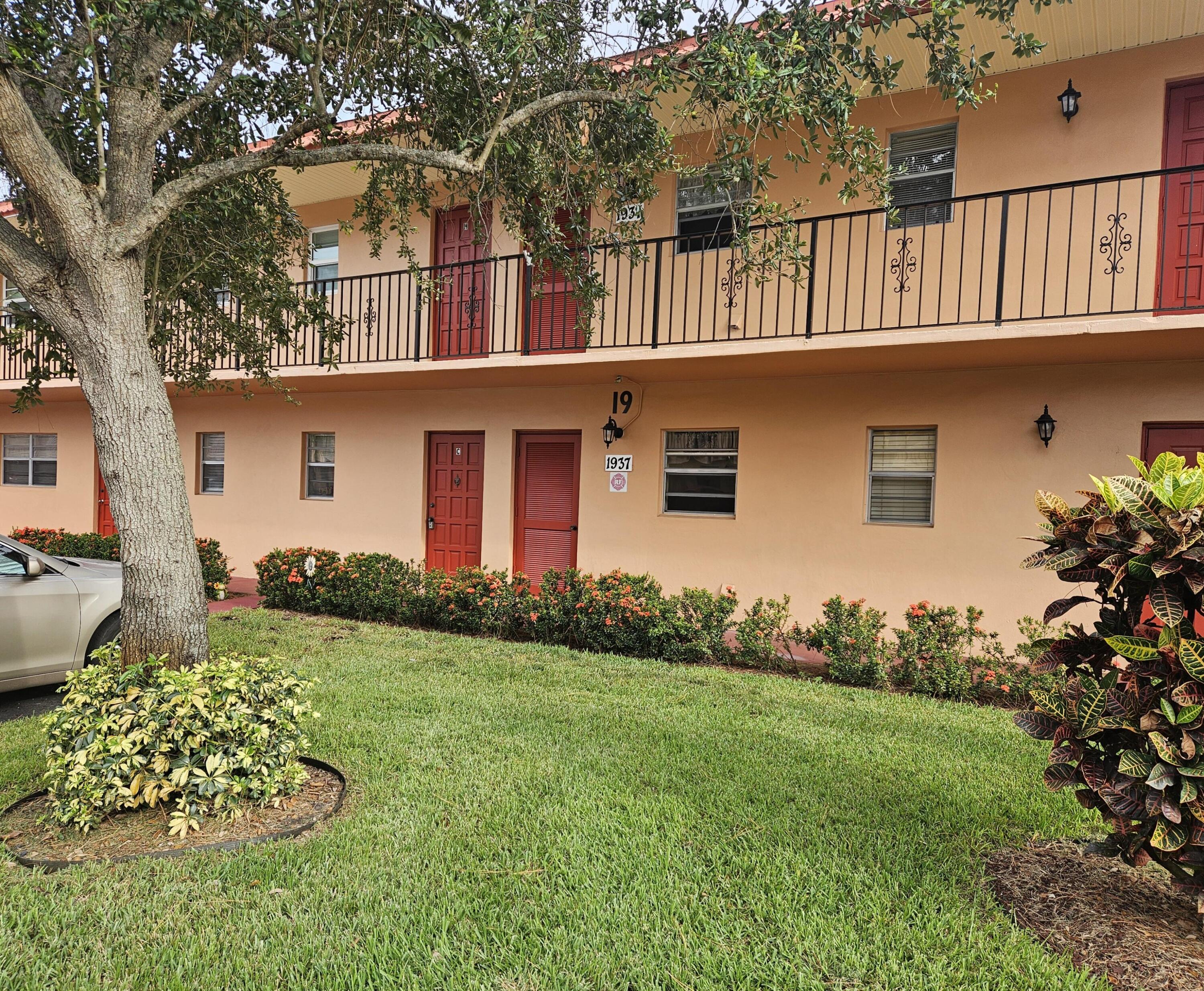 front view of house with a yard