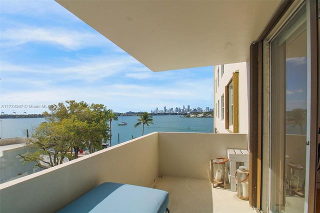 $575,000 | 5 Island Avenue, Unit 4E | Venetian Islands