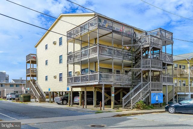 $449,000 | 5 79th Street, Unit E3 | Ocean City