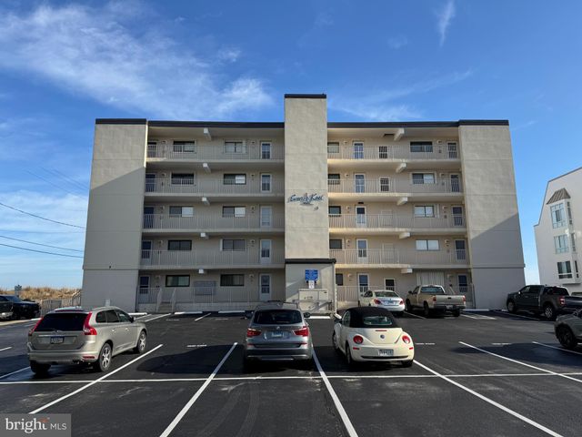 $589,900 | 5 76th Street, Unit 204 | Ocean City