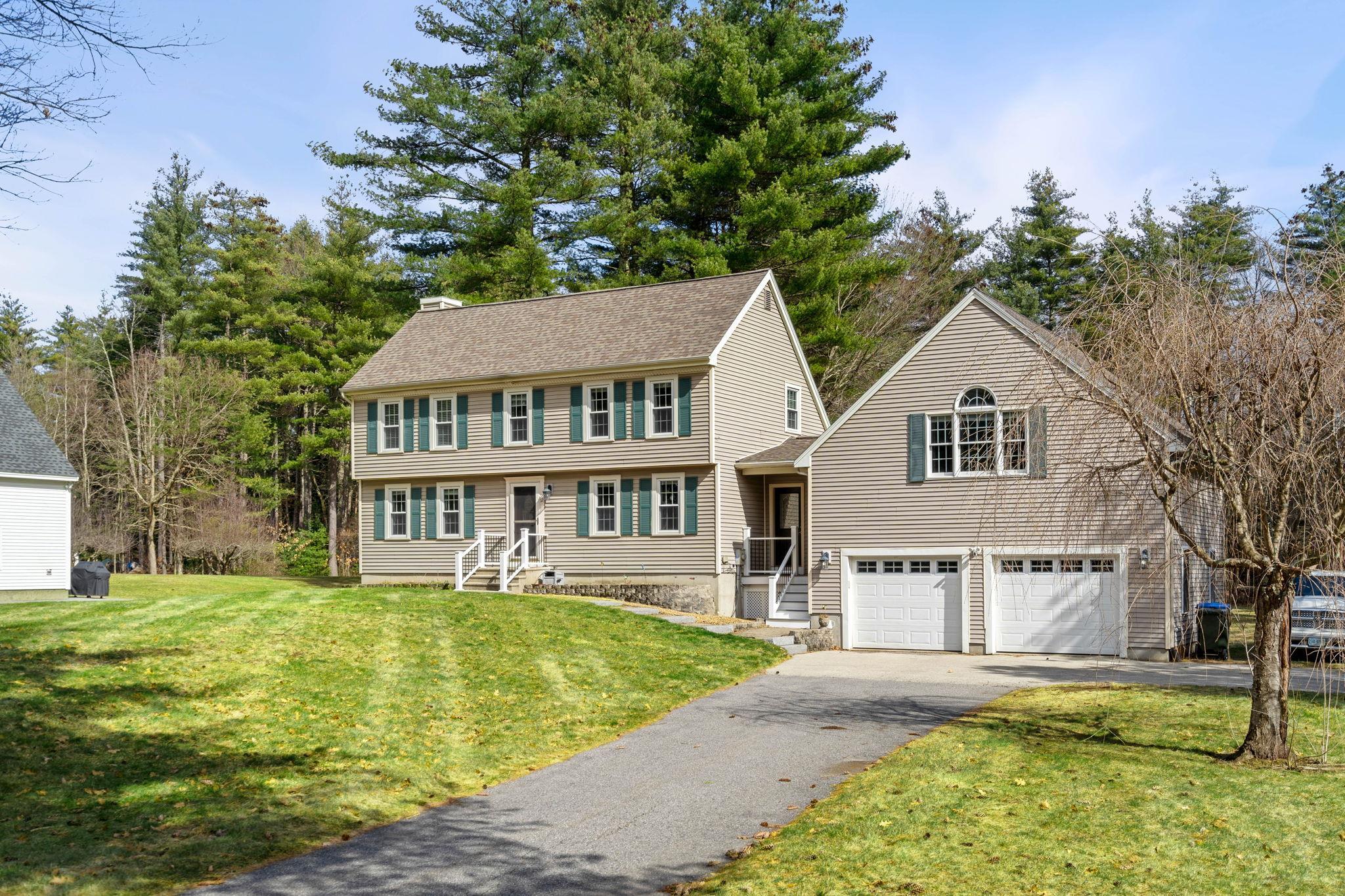 12 Sandybrook Lane Londonderry NH 03053 Compass